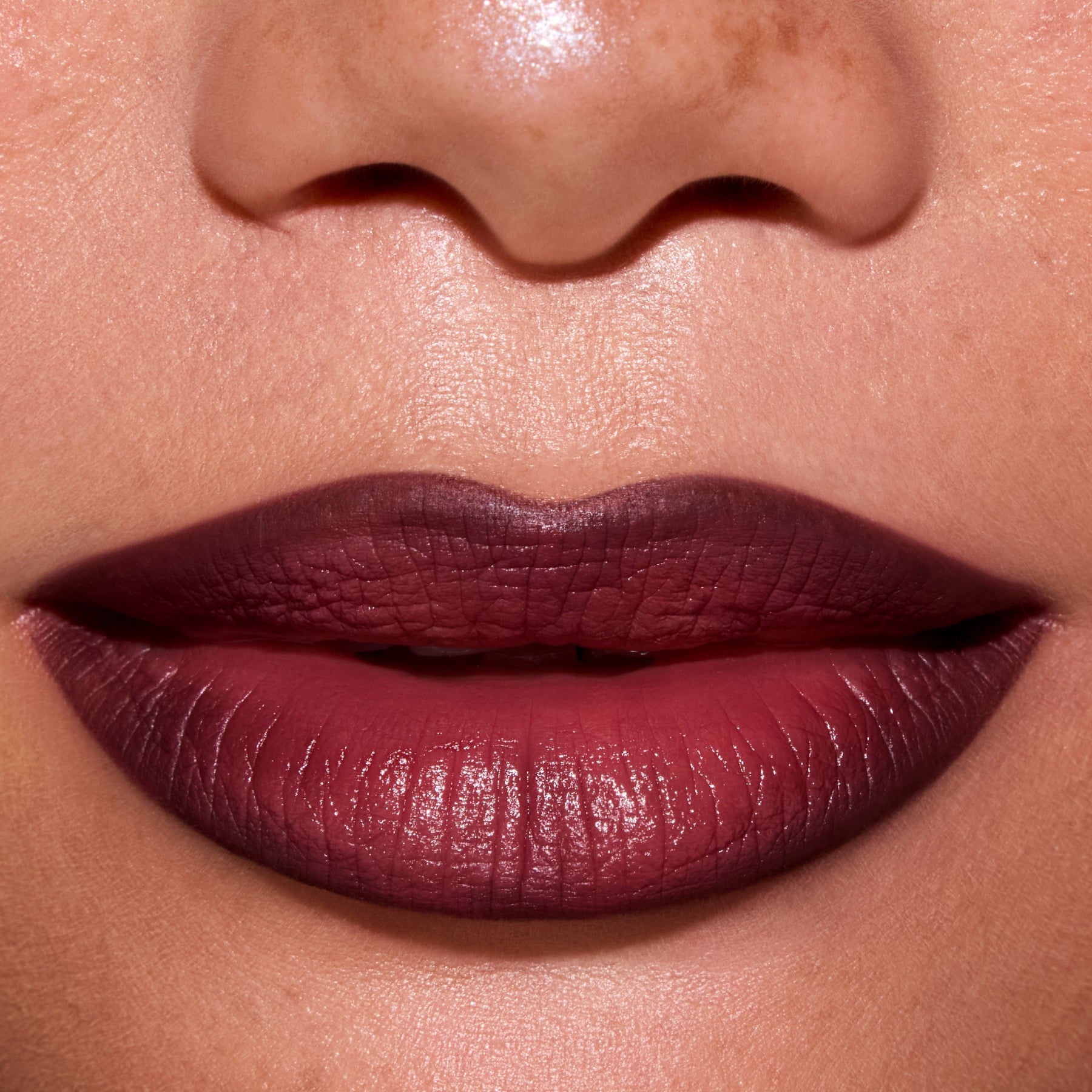 New Love - Pearlescent Iconic Lip Accent
