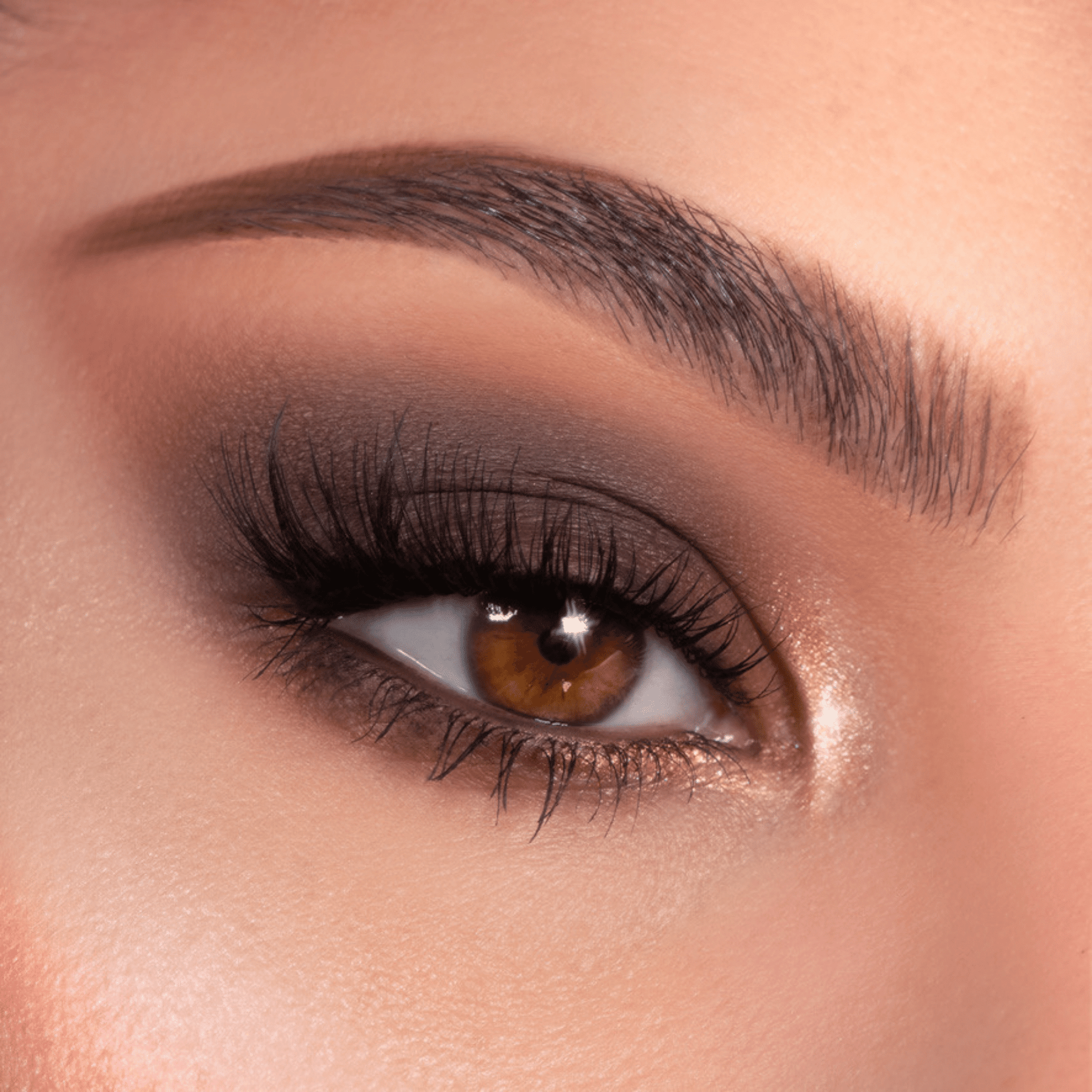 Bare Necessities - Multidimensional Refined Eye Look