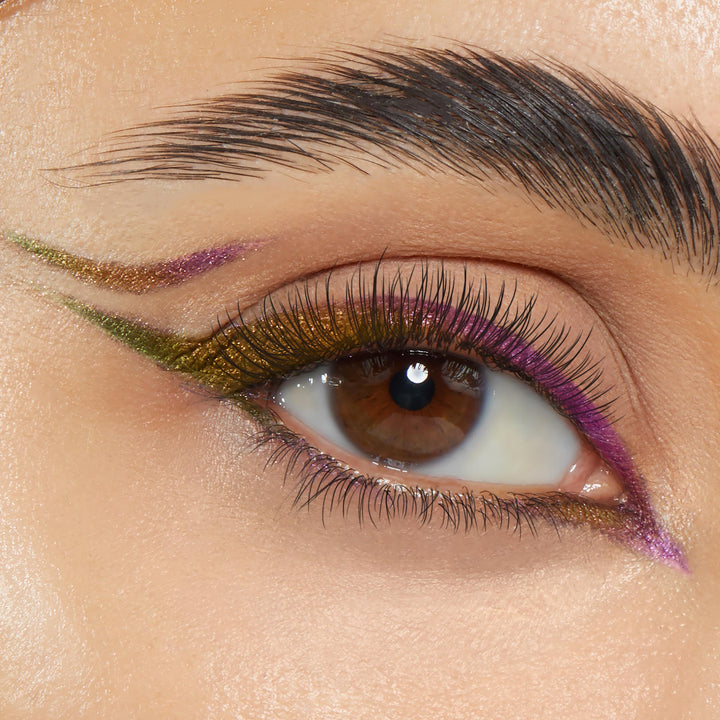 Actin' Up - Lasting Classic Liner Detail