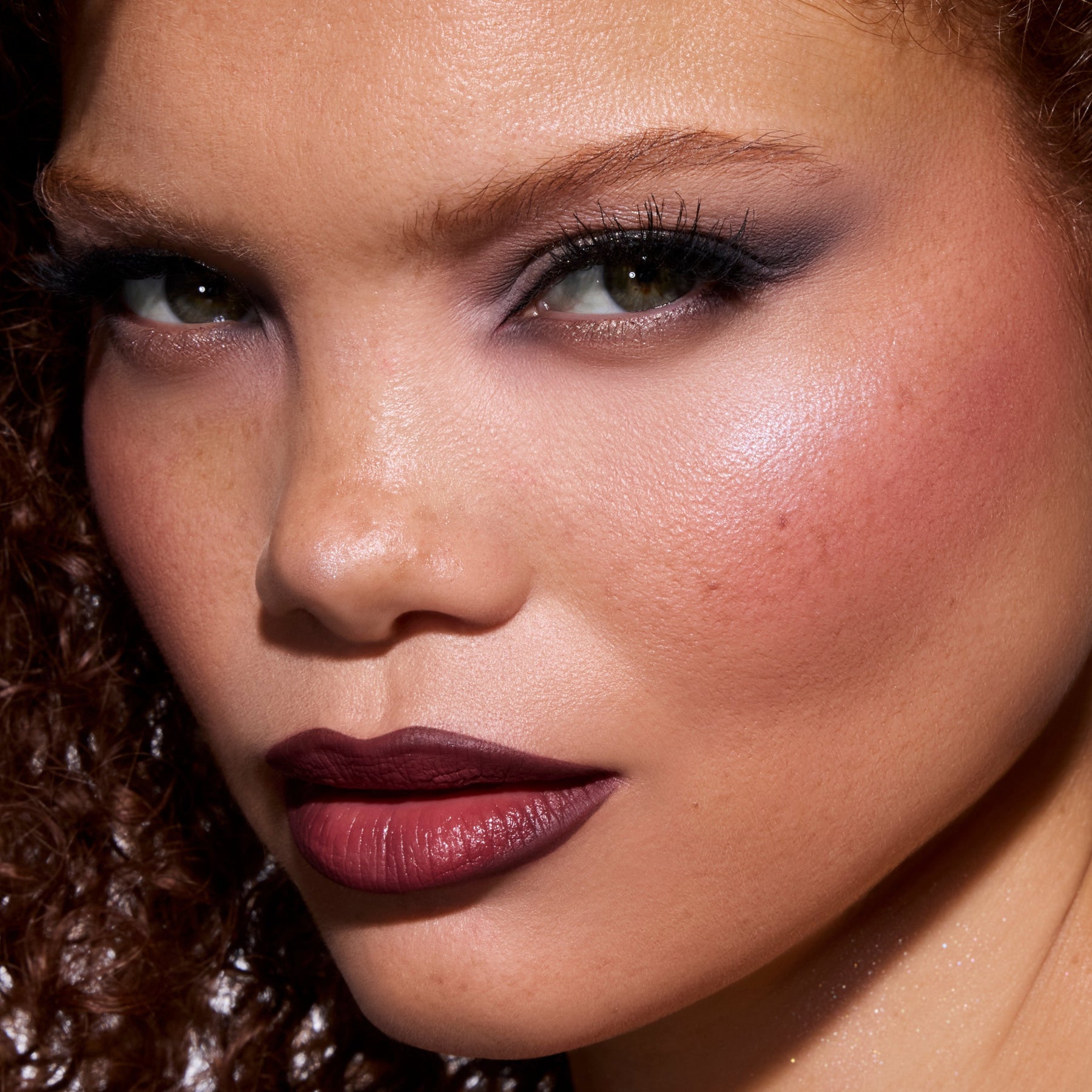Change Me - Glossy Wearable Cheek Contour
