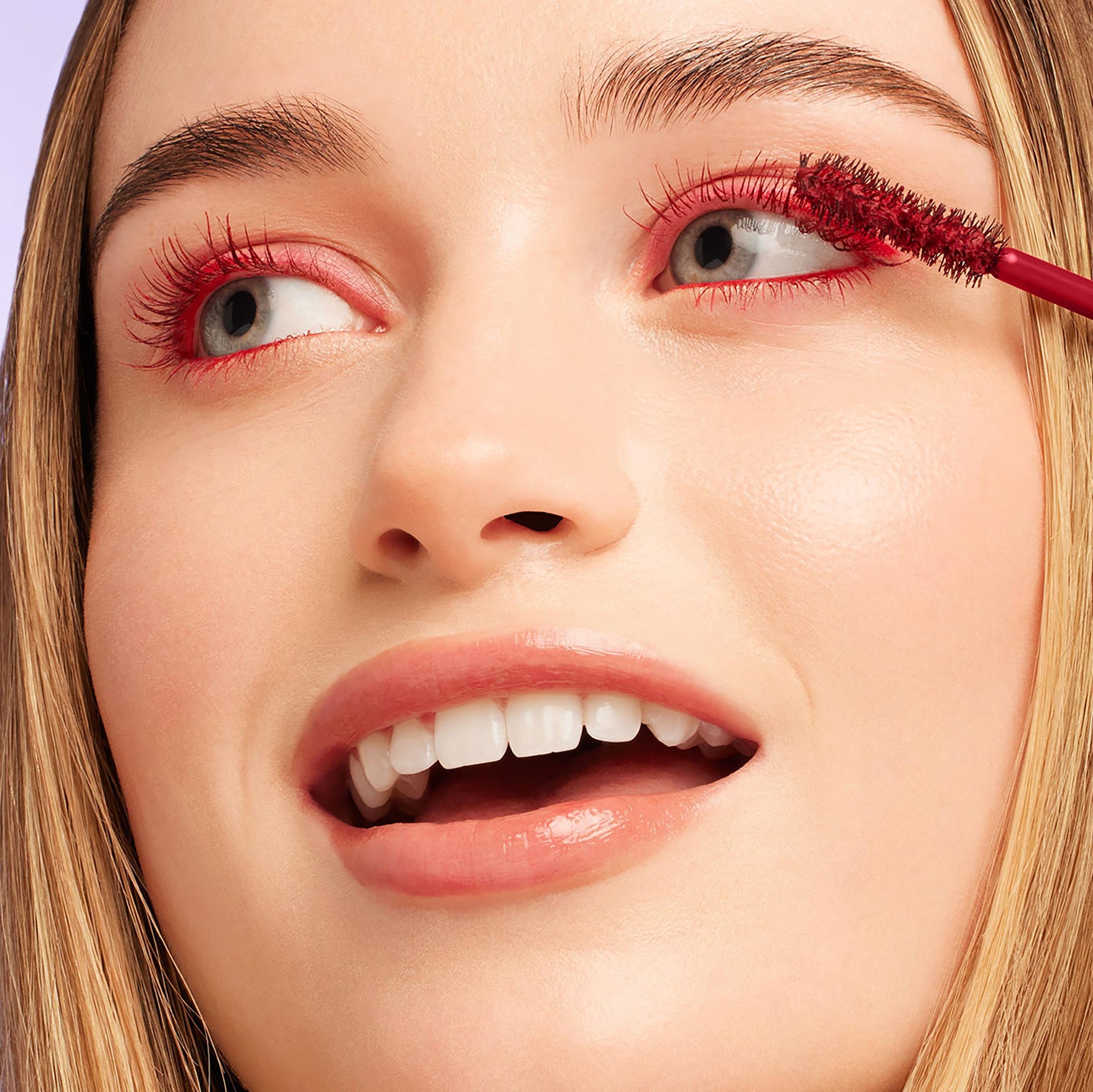 Left on Red - Shimmering Evening Lash Drama