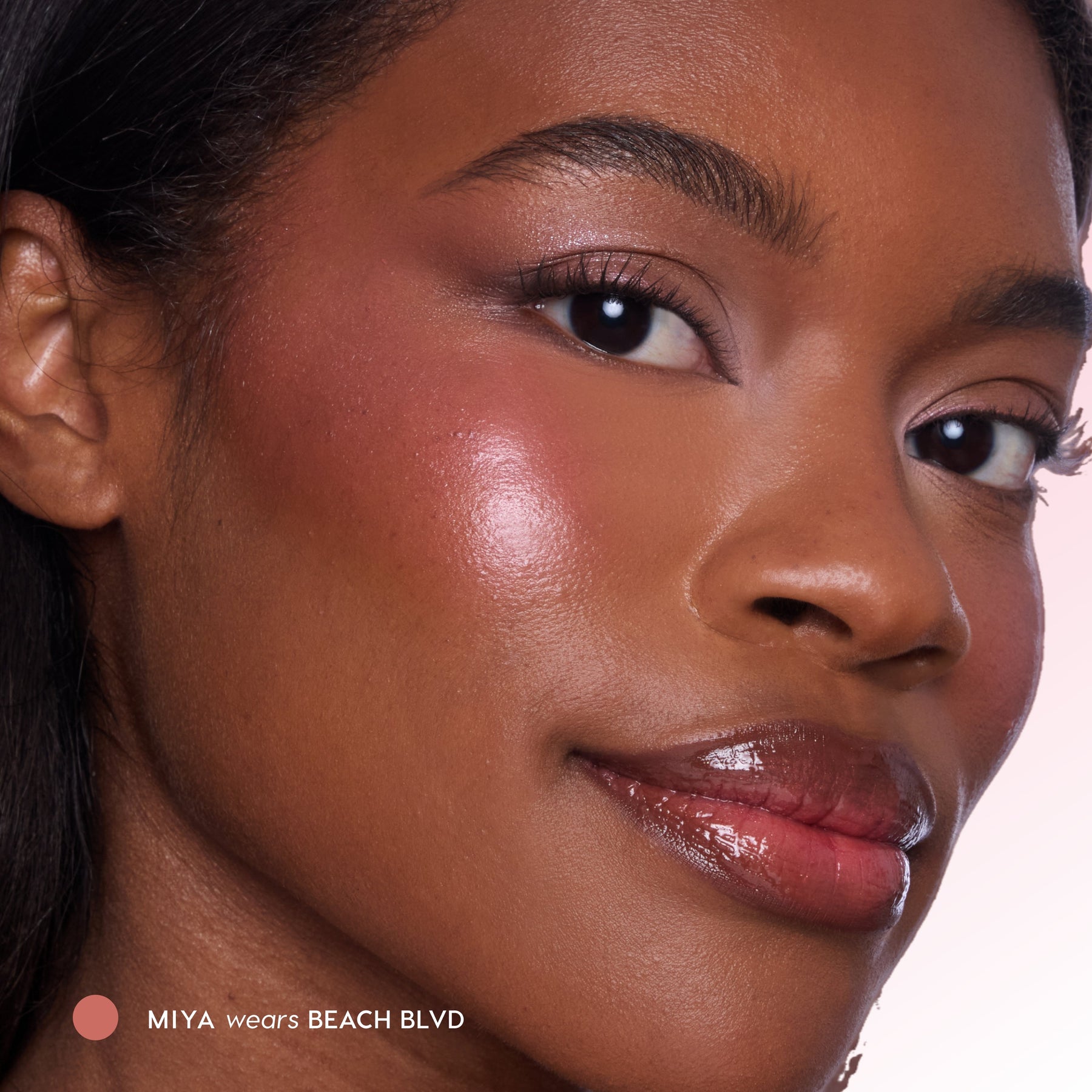 Beach Blvd - Bold Elevated Cheek Detail