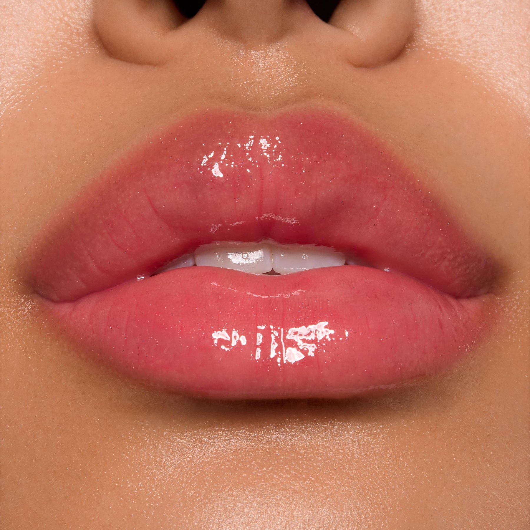 Experiment 626 - Glowing Vibrant Lip Edit