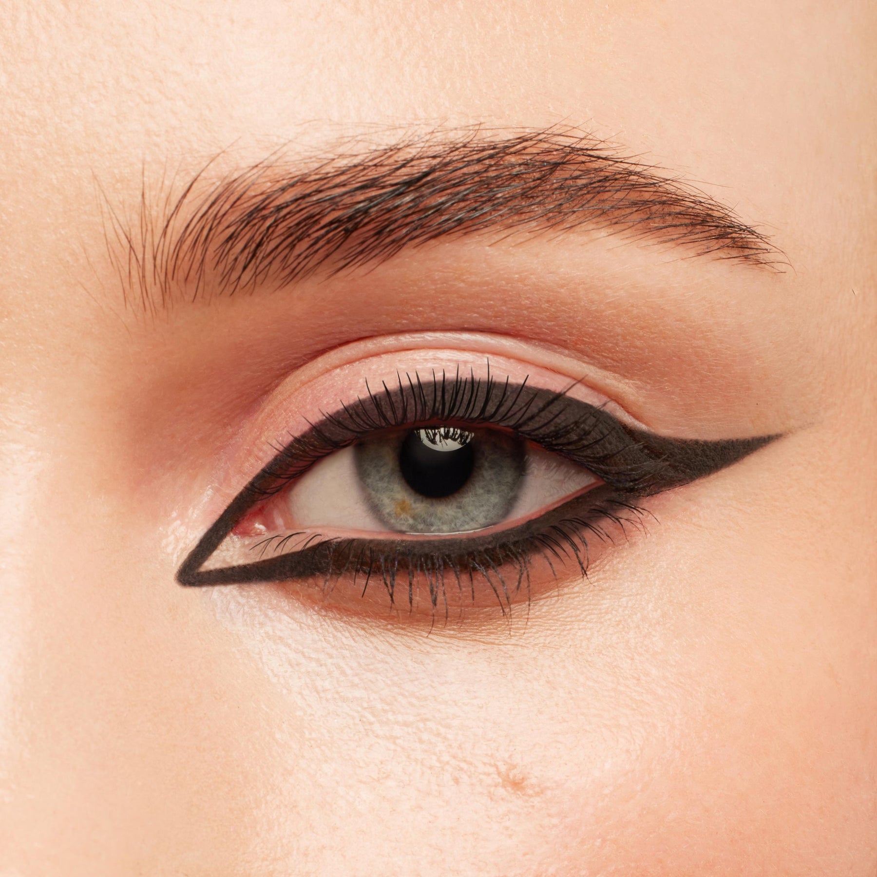 Black on Black - Natural Effortless Lash Story