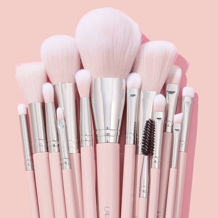 Smoke 'N Roses Brush Roll - Luminous Effortless Beauty Spotlight