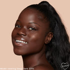 Deep Dark 220 C - Graceful Daily Complexion Radiance