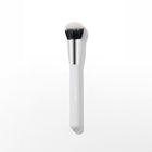 Angled Blending Face Brush - Comfortable Modern Artistry Pick