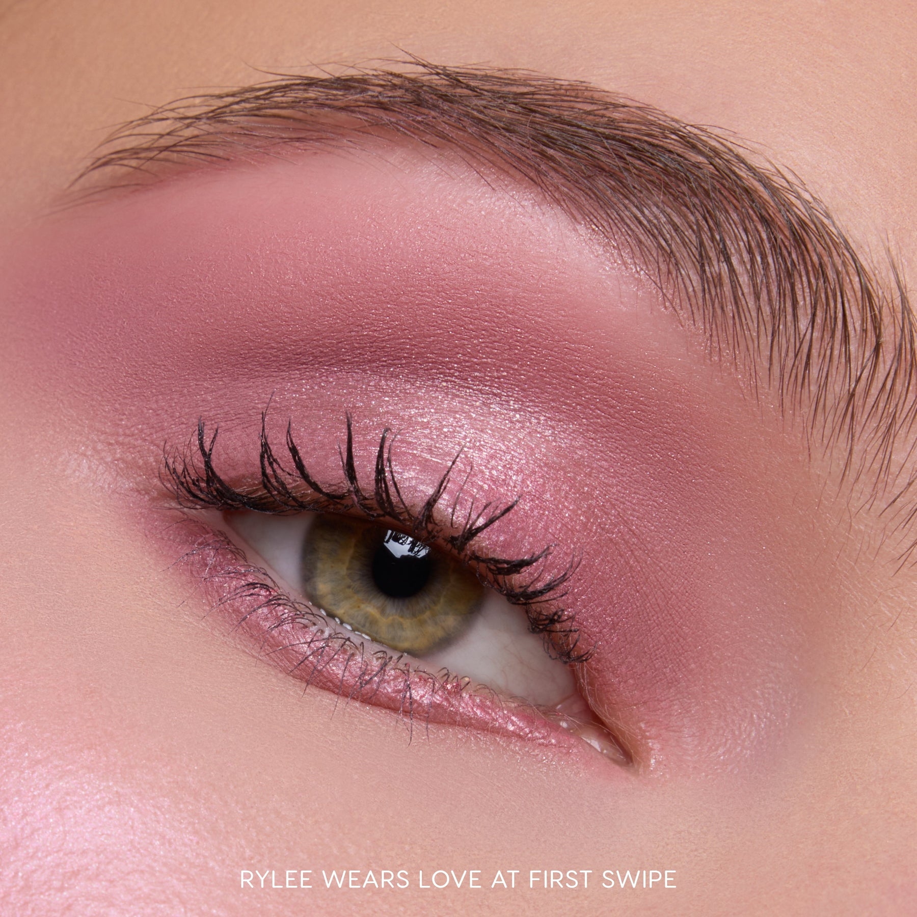 Love At First Swipe - Classic Weekend Eye Look